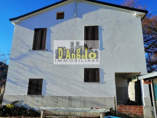 Villa Indipendente in vendita a Marche, Ascoli Piceno
