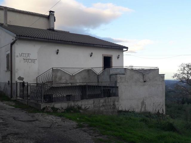 Villa Indipendente in vendita a Roccamontepiano, Abruzzo