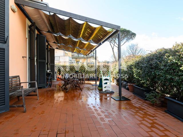 Villa Indipendente in vendita a Casale Prima Porta, Roma Capitale