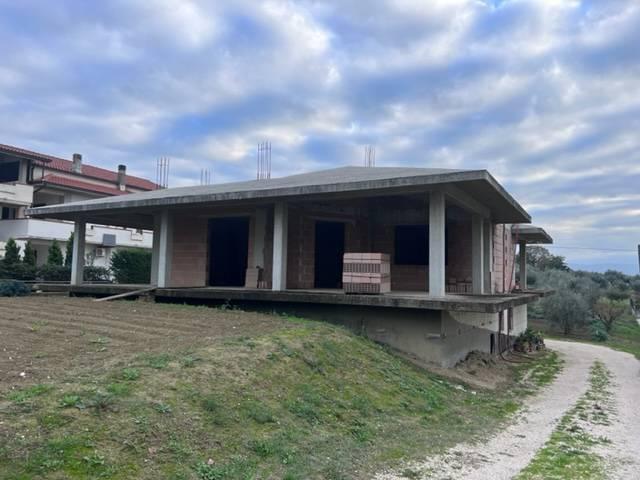Villa Indipendente in vendita a Villa San Giovanni, Rosciano