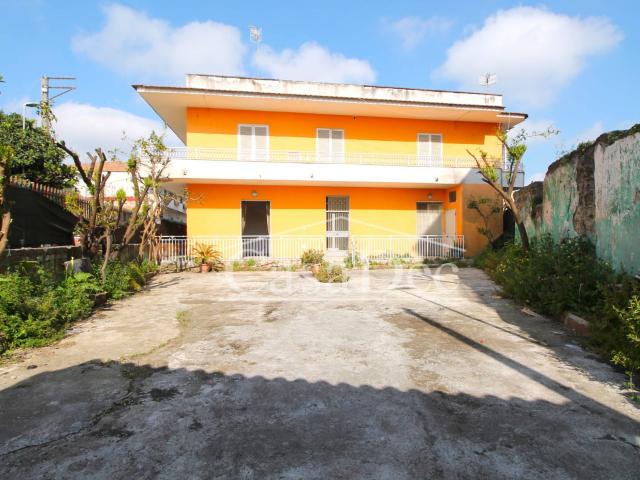 Villa Indipendente in vendita a San Marcellino, Campania
