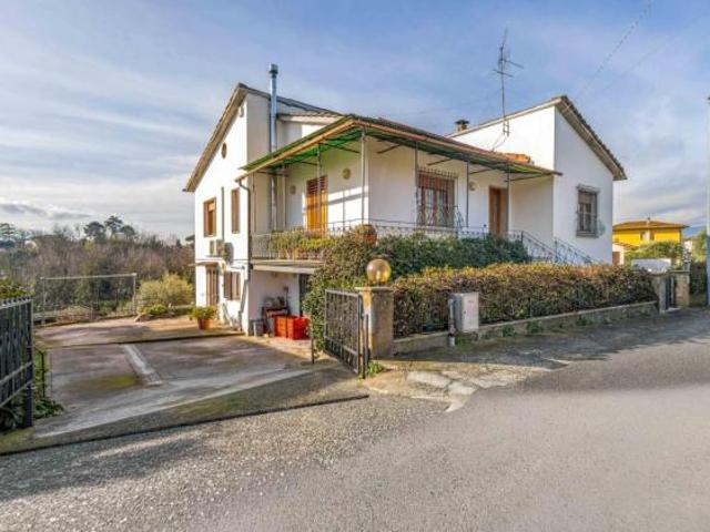Villa Indipendente in vendita a Santa Maria A Monte, Toscana