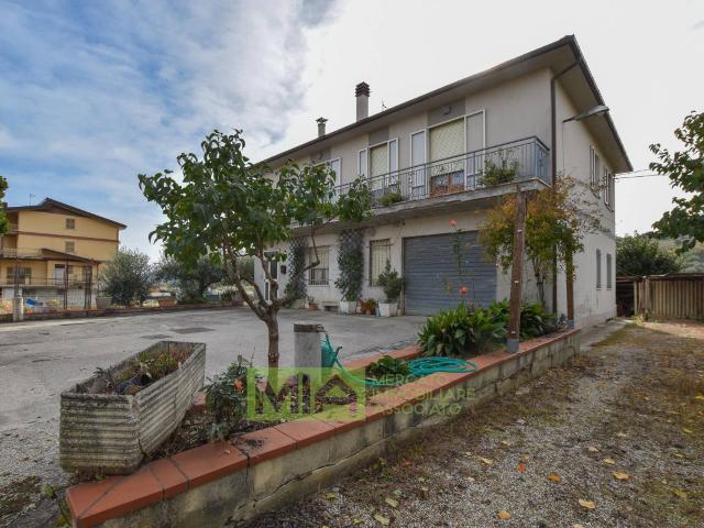 Villa Indipendente in vendita a Marche, Fermo