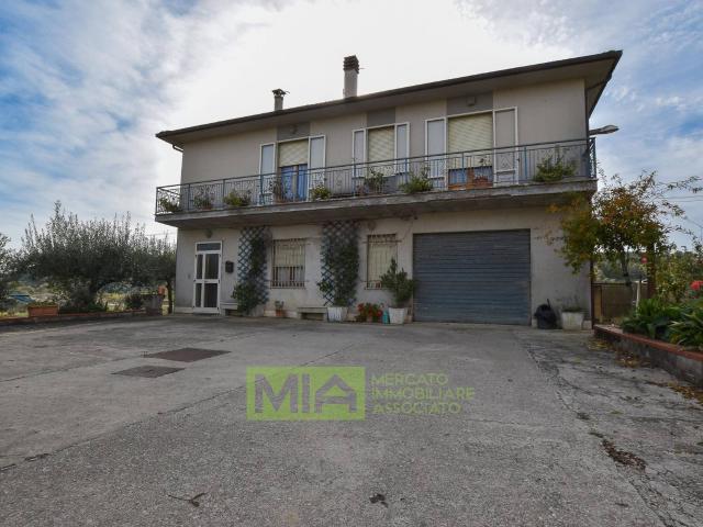 Villa Indipendente in vendita a Marche, Fermo