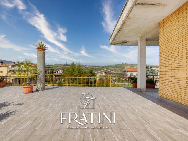 Villa Indipendente in vendita a Unione dei Comuni della Val Vibrata, Sant'egidioalla Vibrata