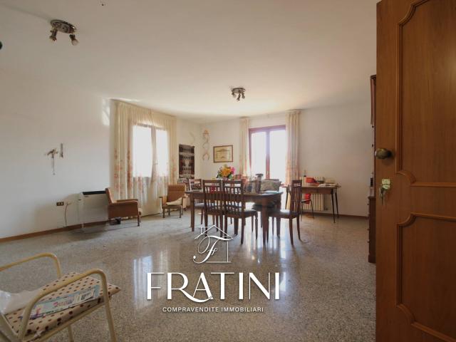 Villa Indipendente in vendita a Unione dei Comuni della Val Vibrata, Sant'omero