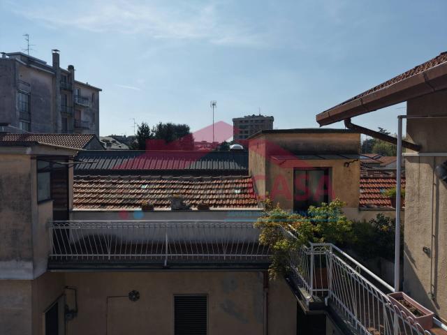 Villa Indipendente in vendita a Volta-Prealpi, Saronno
