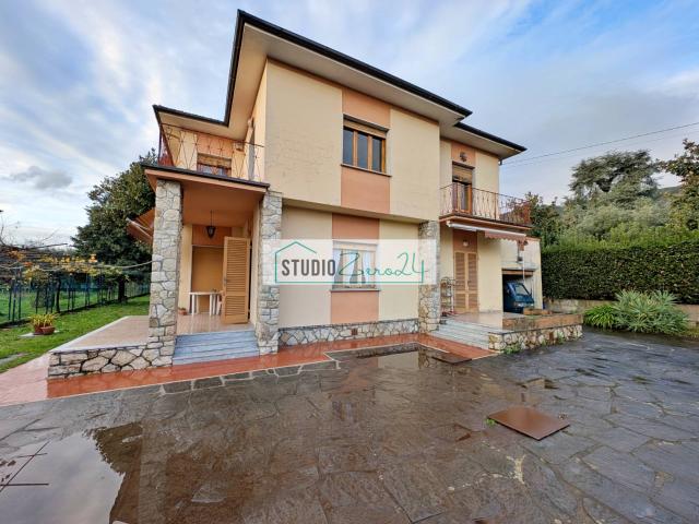 Villa Indipendente in vendita a Ripa, Seravezza