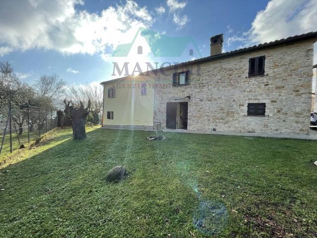 Villa Indipendente in vendita a Marche, Ancona