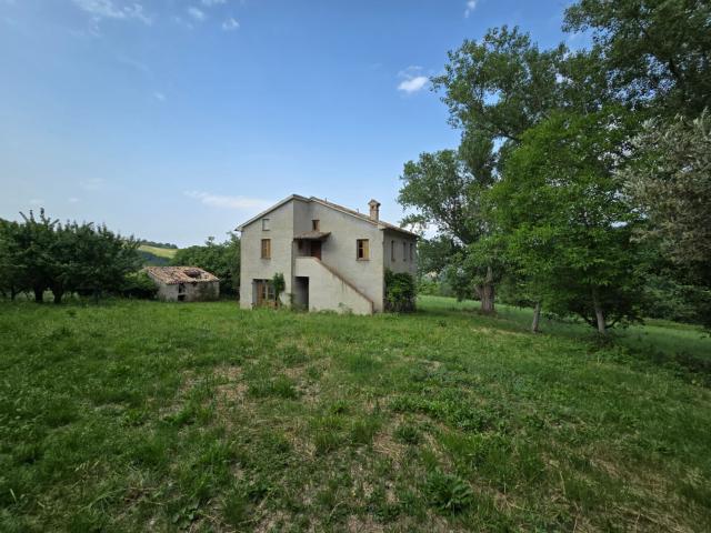 Villa Indipendente in vendita a Marche, Macerata