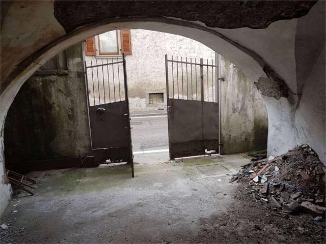 Villa Indipendente in vendita a Comunità delle Giudicarie, Storo