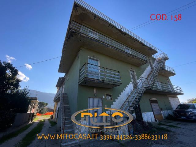 Villa Indipendente in vendita a Solopaca, Campania