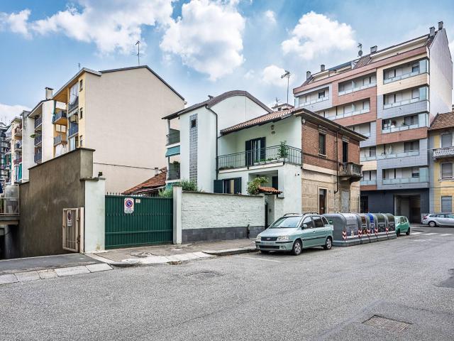 Villa Indipendente in vendita a Circoscrizione 5, Piemonte