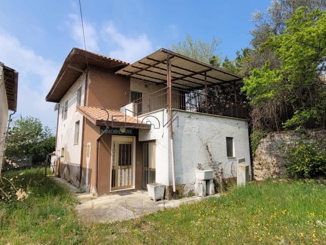 Casa in vendita a Unione dei Comuni della Val Vibrata, Tortoreto
