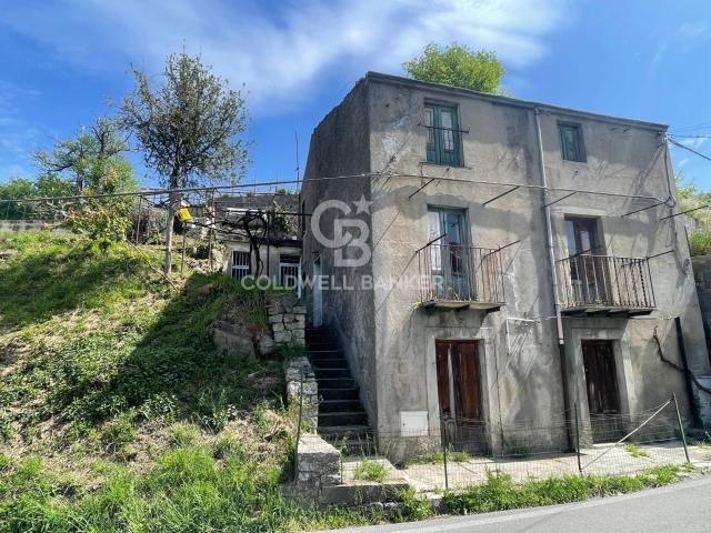 Villa Indipendente in vendita a Tortorici, Sicilia