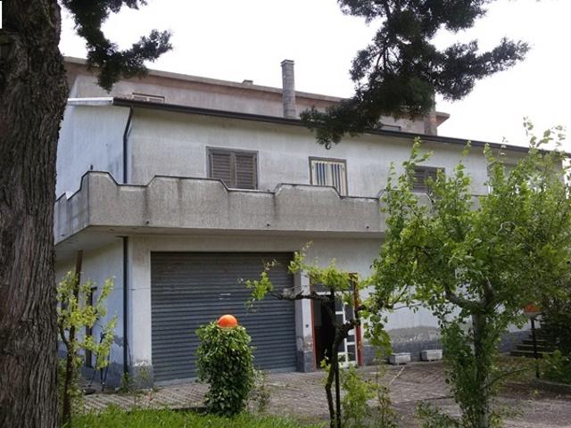 Villa Indipendente in vendita a Vallata, Campania