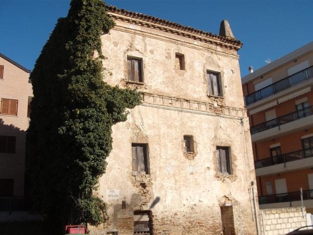 Villa Indipendente in vendita a Centro Storico, Vasto