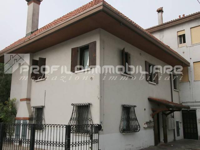 Villa Indipendente in vendita a Mestre-Carpenedo, Venezia