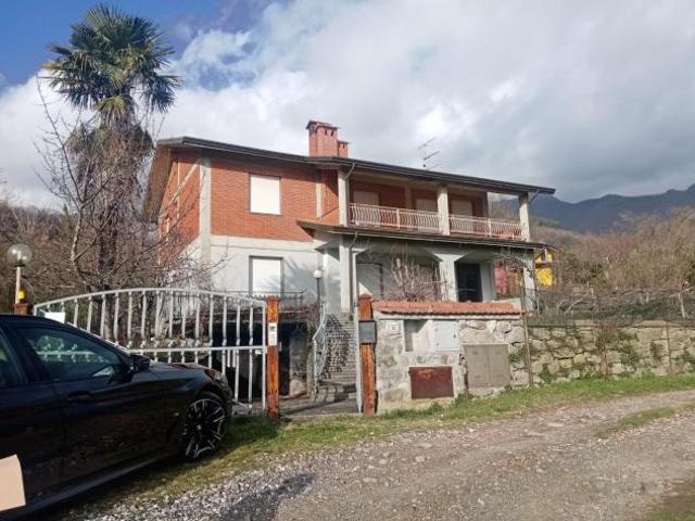 Villa Indipendente in vendita a Unione di comuni Montana Lunigiana, Bagnone