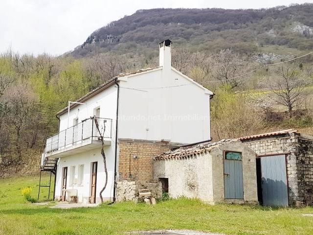 Villa Indipendente in vendita a Villa Celiera, Abruzzo