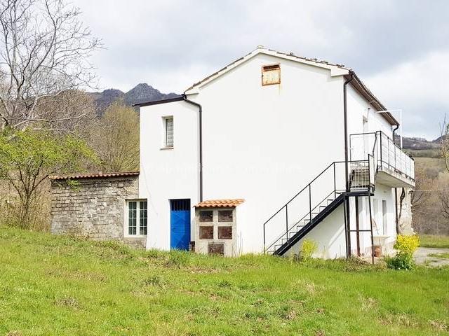 Villa Indipendente in vendita a Villa Celiera, Abruzzo