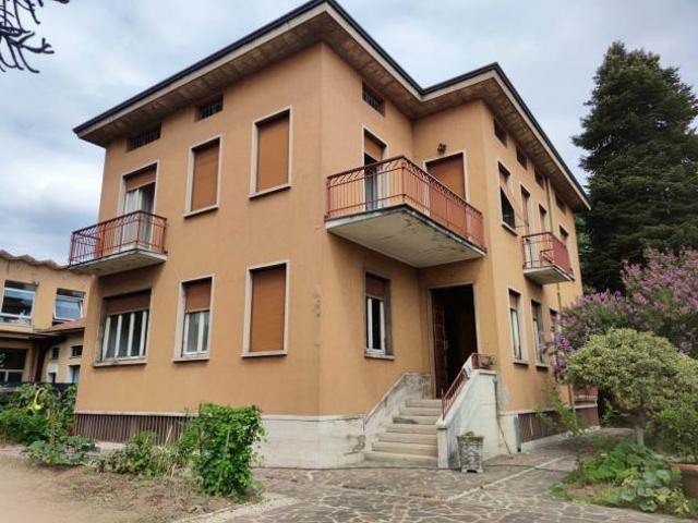 Villa Indipendente in vendita a Seveso, Lombardia