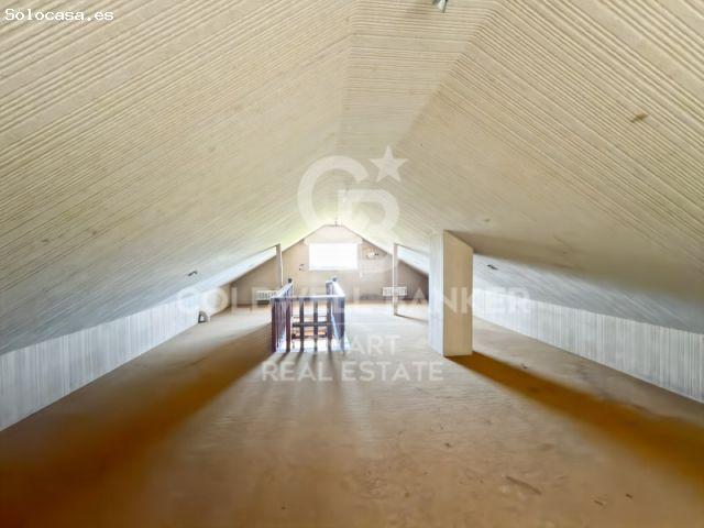 Casa en venta en Oleiros, A Coruña