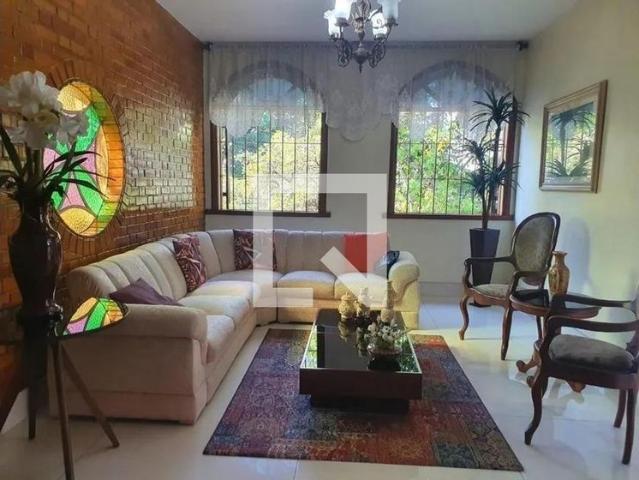 Casa venda em Região Geográfica Imediata de Belo Horizonte, Região Metropolitana de Belo Horizonte