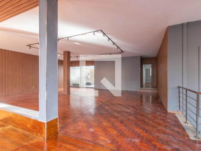 Casa aluguel em Região Geográfica Imediata de Belo Horizonte, Região Metropolitana de Belo Horizonte