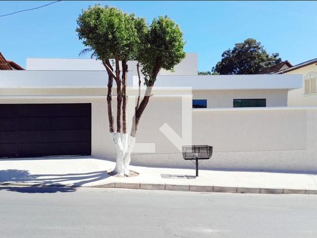 Casa venda em Região Geográfica Imediata de Belo Horizonte, Região Metropolitana de Belo Horizonte