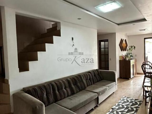 Casa venda em Região Imediata de São José dos Campos, Região Metropolitana do Vale do Paraíba e Litoral Norte