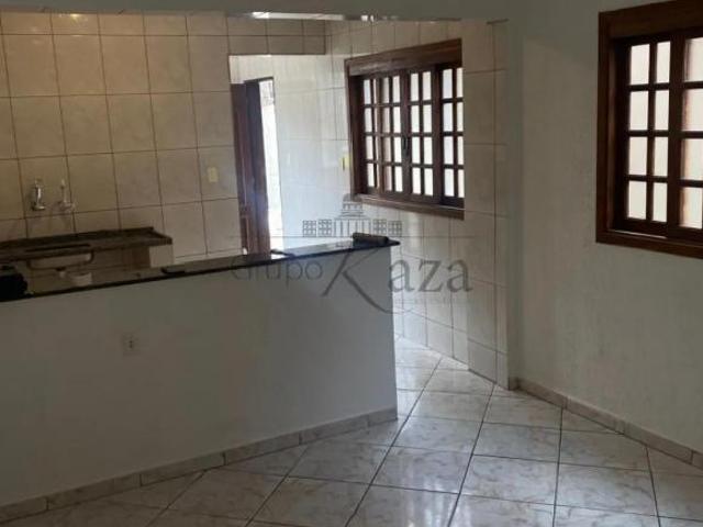 Casa venda em Região Imediata de São José dos Campos, Região Metropolitana do Vale do Paraíba e Litoral Norte