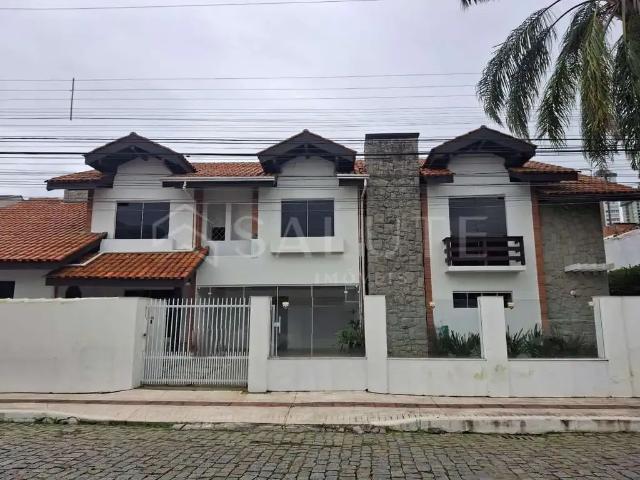 Casa aluguel em Região Geográfica Imediata de Itajaí, Balneario Camboriú