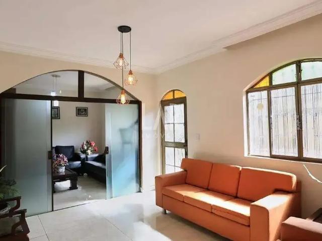 Casa aluguel em Região Geográfica Imediata de Belo Horizonte, Região Metropolitana de Belo Horizonte