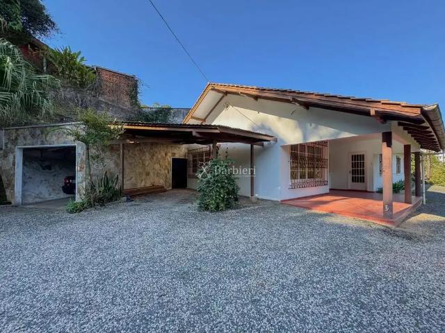 Casa aluguel em Região Geográfica Imediata de Blumenau, Blumenau