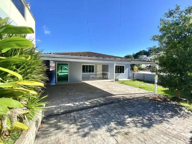 Casa aluguel em Região Geográfica Imediata de Blumenau, Blumenau