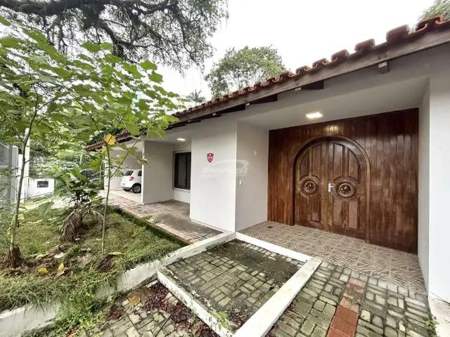 Casa aluguel em Região Geográfica Imediata de Blumenau, Blumenau