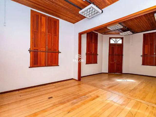 Casa aluguel em Centro, Curitiba