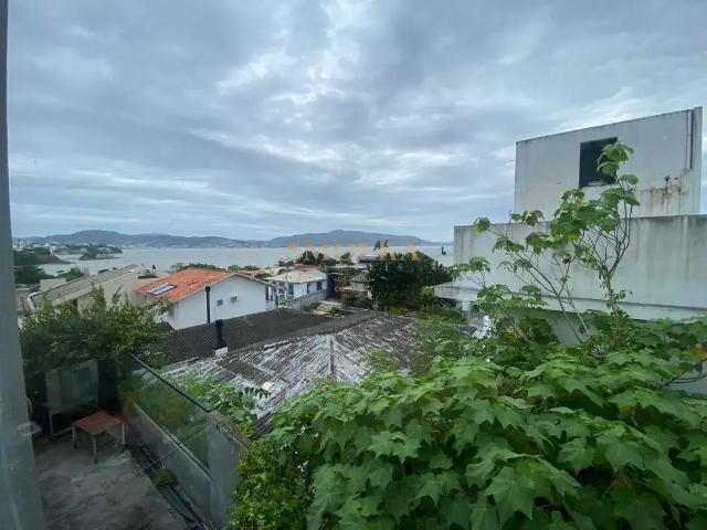 Casa aluguel em Região Geográfica Imediata de Florianópolis, Desterro