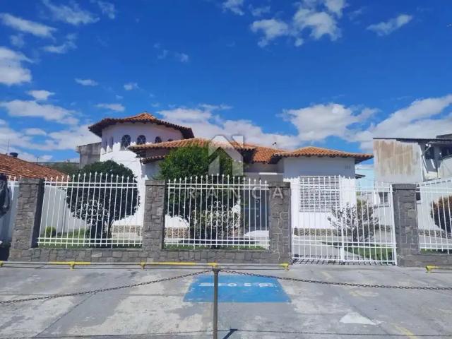 Casa aluguel em Região Imediata de São José dos Campos, Região Metropolitana do Vale do Paraíba e Litoral Norte