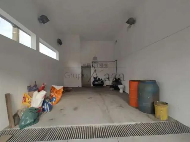 Casa aluguel em Região Imediata de São José dos Campos, Região Metropolitana do Vale do Paraíba e Litoral Norte