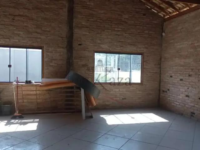 Casa aluguel em Região Imediata de São José dos Campos, Região Metropolitana do Vale do Paraíba e Litoral Norte