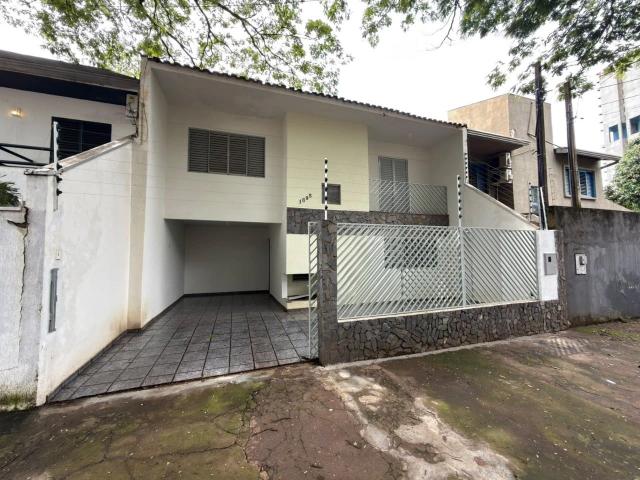 Casa aluguel em Zona 08, Maringá