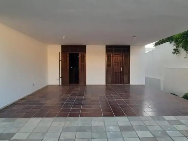 Casa aluguel em Região Geográfica Imediata de Natal, Natal