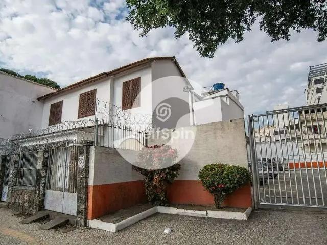Casa aluguel em Região Geográfica Imediata do Rio de Janeiro, Região Metropolitana do Rio de Janeiro