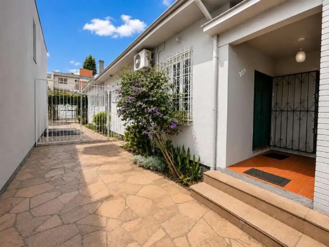 Casa aluguel em Região Geográfica Imediata de Porto Alegre, Região Metropolitana de Porto Alegre