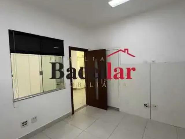Casa aluguel em Região Geográfica Imediata do Rio de Janeiro, Região Metropolitana do Rio de Janeiro