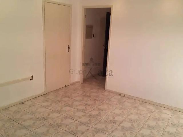 Casa aluguel em Região Imediata de São José dos Campos, Região Metropolitana do Vale do Paraíba e Litoral Norte
