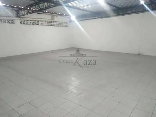 Casa aluguel em Região Imediata de São José dos Campos, Região Metropolitana do Vale do Paraíba e Litoral Norte