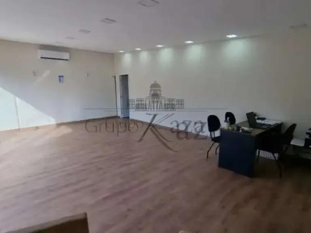 Casa aluguel em Região Imediata de São José dos Campos, Região Metropolitana do Vale do Paraíba e Litoral Norte